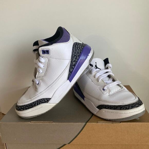 Nike Air Jordan 3 Retro Dark Iris Kids Sneakers - SZ 2 Y